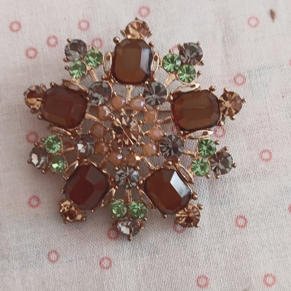 Gold Tone Brown Rhinestone Flower Brooch